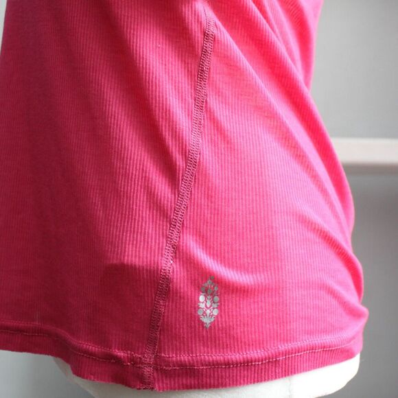 Free People FP Movement Wild Raspberry Very Varsity Ribbed Tank Top SZ Small NWT - Picture 7 of 7